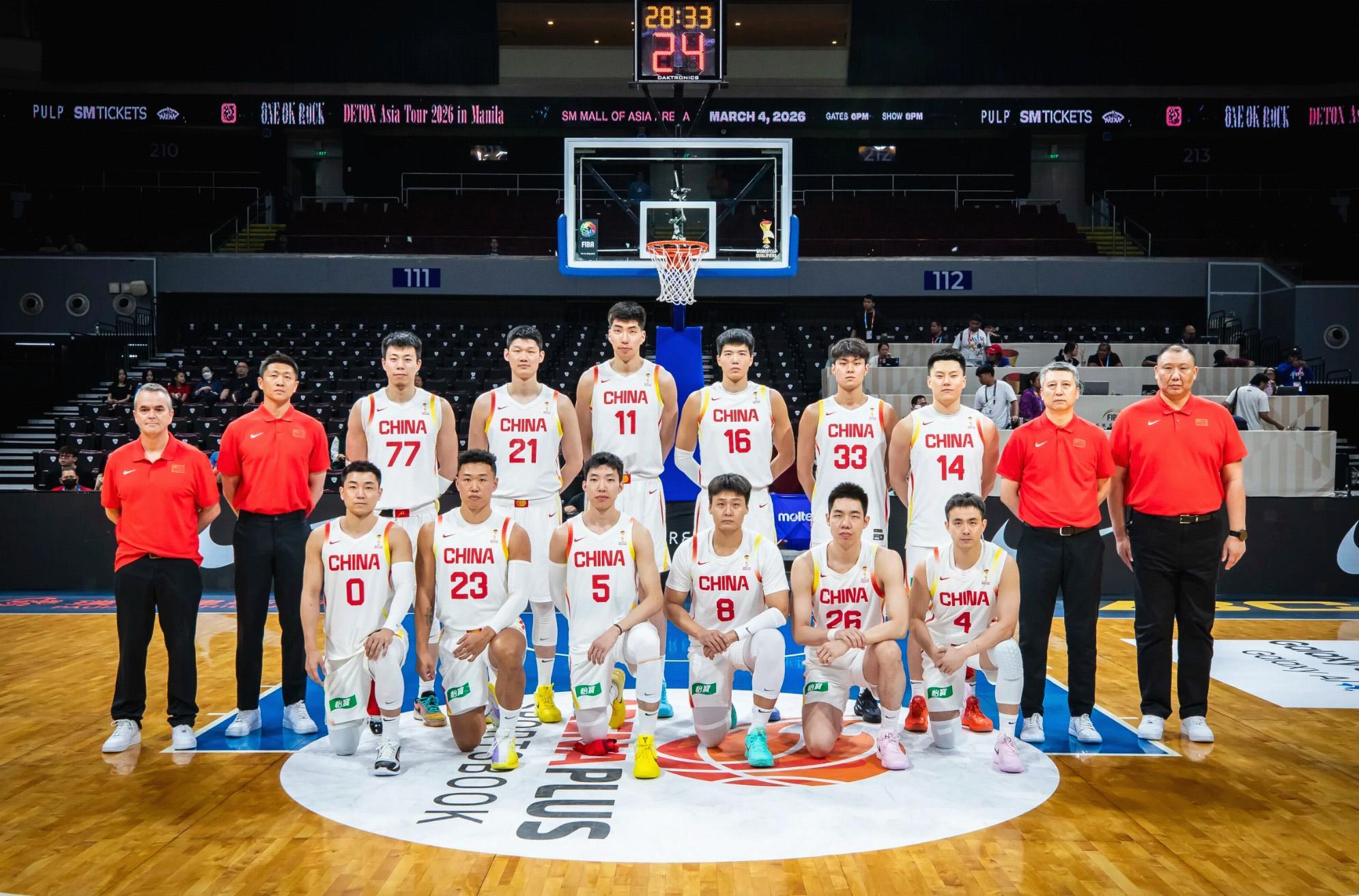 开云全站-焦泊乔登场30秒，中国男篮上半场12人全部轮换登场